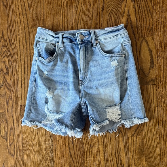 NWT - Risen Jeans Frayed Hem Light Blue Denim Shorts - Picture 1 of 3